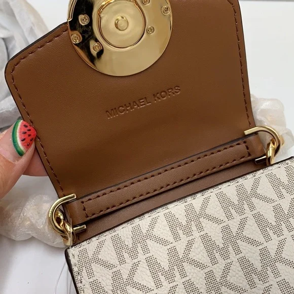 NWT MICHAEL KORS CARMEN SMALL NORTH SOUTH PHONE XBODY VANILLA/BROWN SIGNATURE - Picture 9 of 9